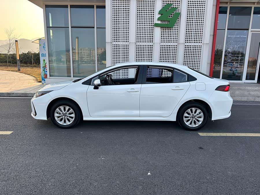 Toyota Corolla 2023 car image #6