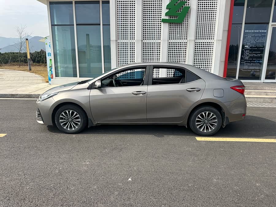 Toyota Corolla 2019 car image #6
