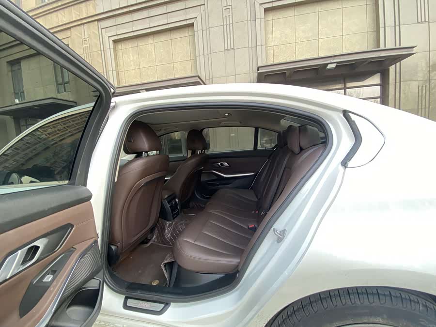 BMW i3 2024 car image #6
