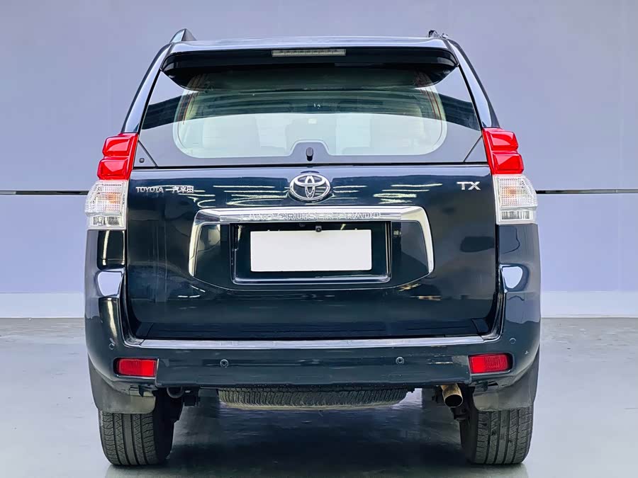 Toyota Land Cruiser Prado 2010 immagine di auto #6