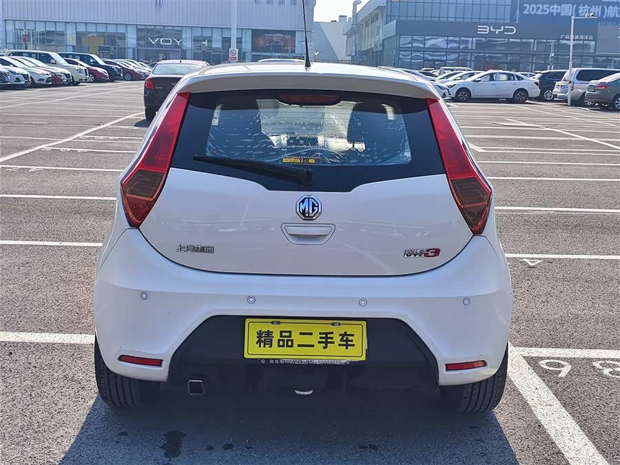 MG 3 2015 car image #6