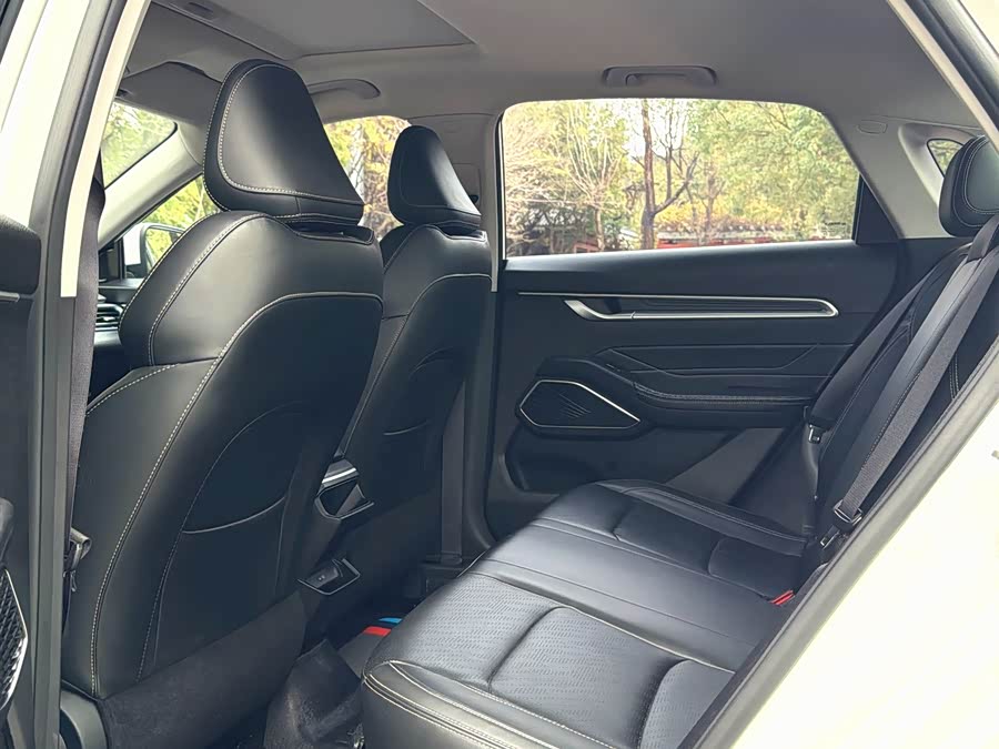 GEELY Emgrand 2021 car image #6