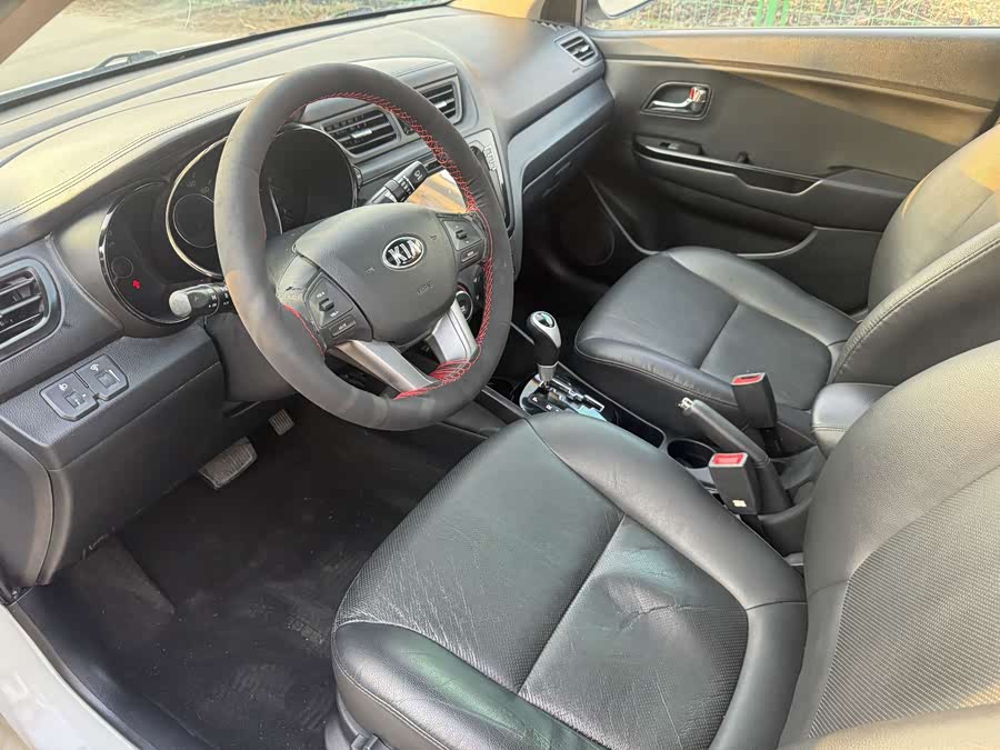 Kia K2 2013 image de voiture #6