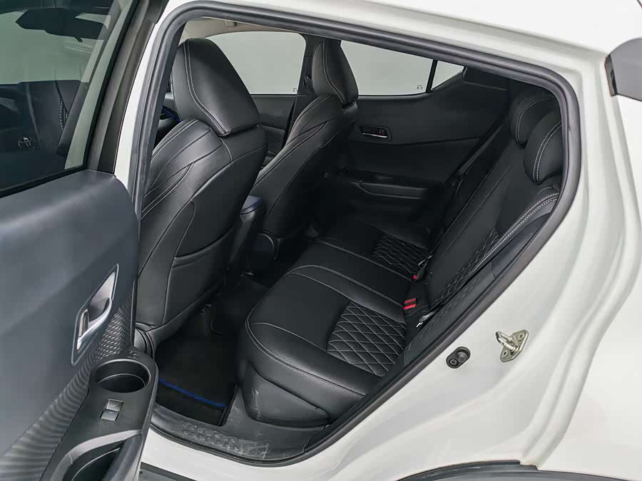 Toyota C-HR 2022 #6 Toyota C-HR 2022 immagine di auto #6