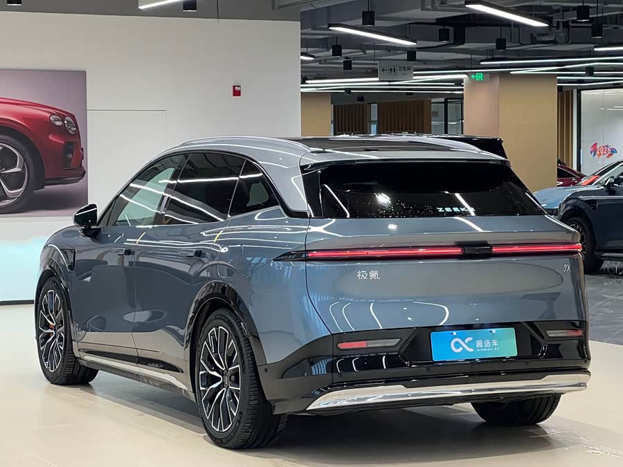 极氪 极氪7X 2024 汽车图片 #6
