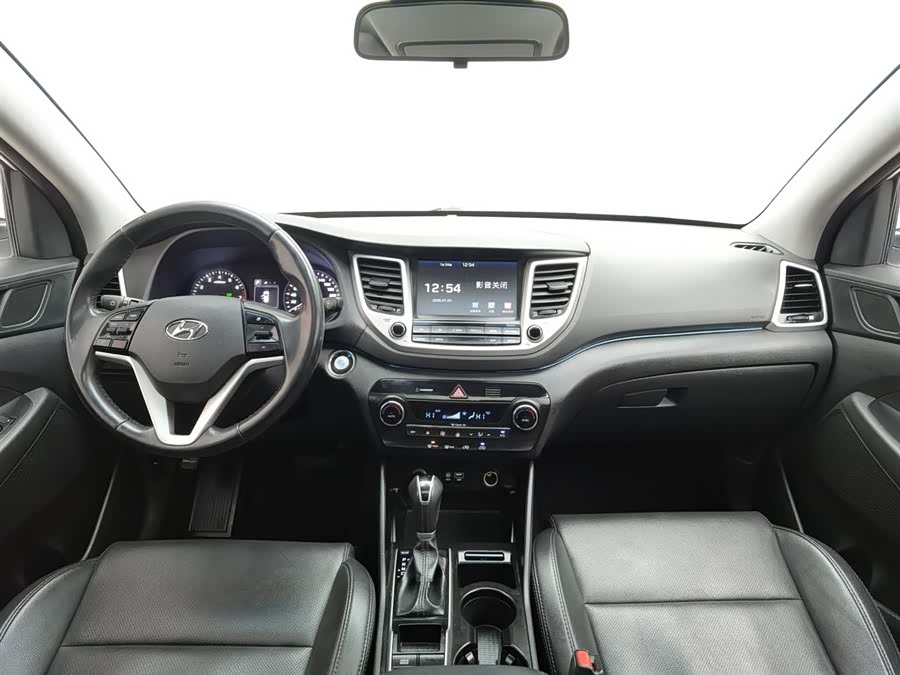 Hyundai Tucson 2016 car image #6