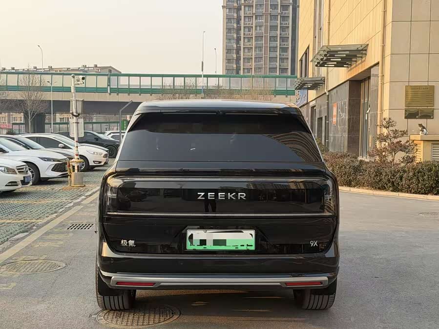 Zeekr 9X 2025 #6 Zeekr 9X 2025 car image #6