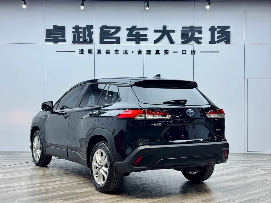 Toyota Corolla Cross 2024 immagine di auto #6