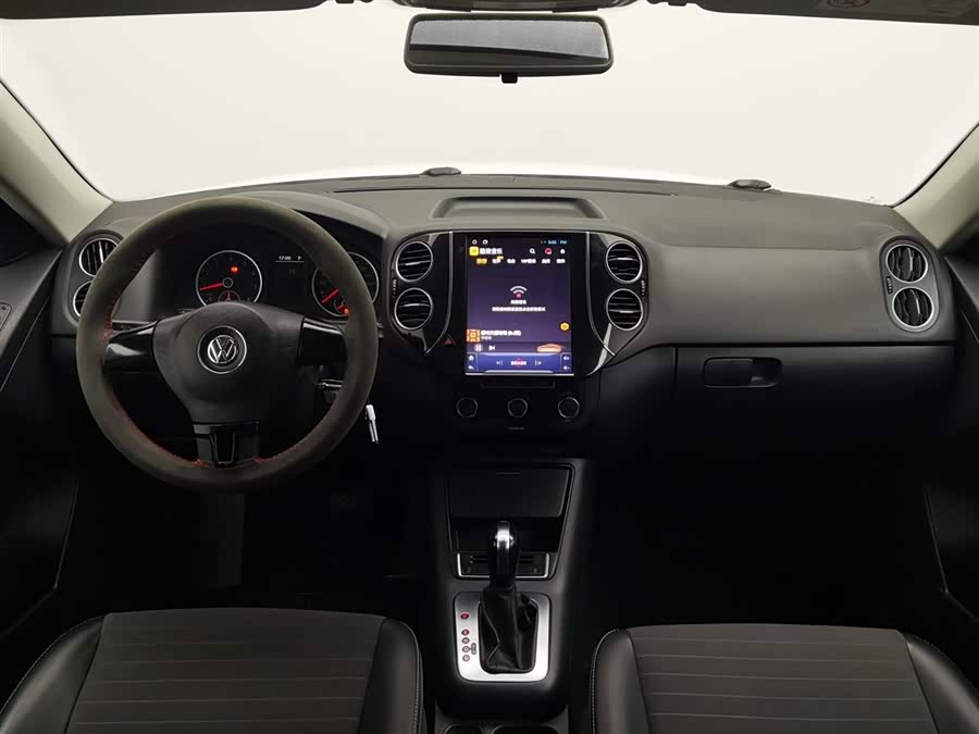 Volkswagen Tiguan 2019 car image #6