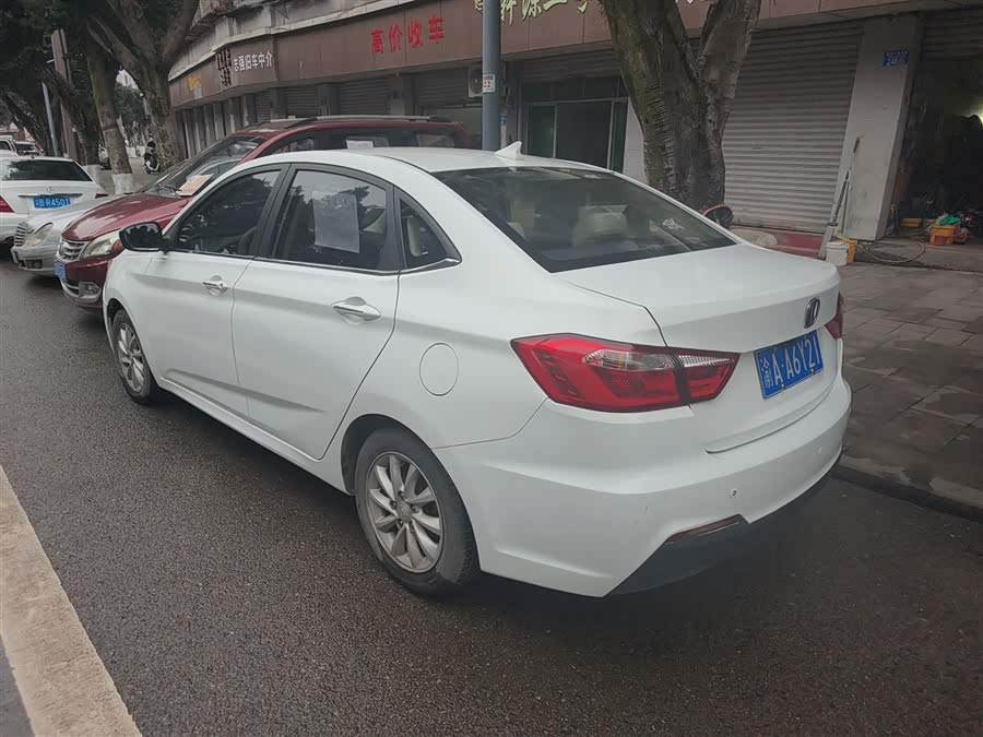 Changan Alsvin V7 2015 imagem de carro #6