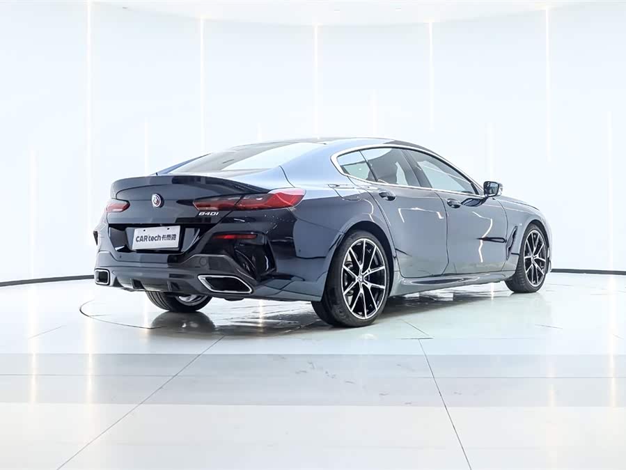 BMW 8 Series 2023 #6 BMW 8 Series 2023 car image #6