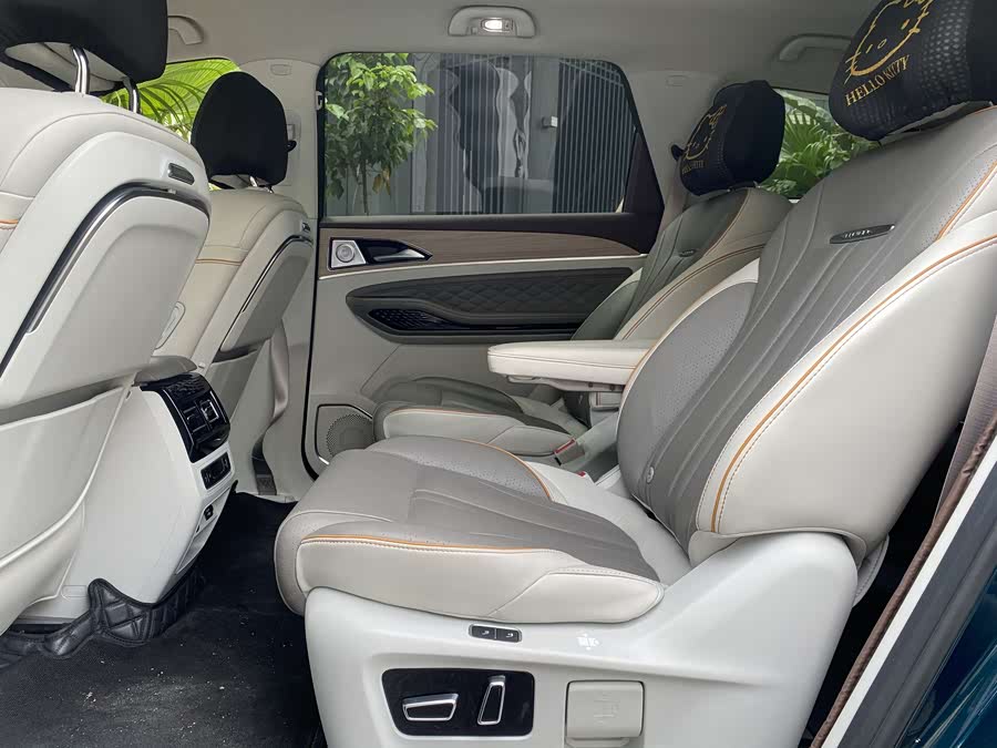 Forthing Yacht 2023 car image #6