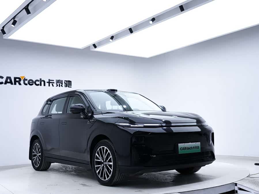 零跑汽车 零跑B10 2025 汽车图片 #6