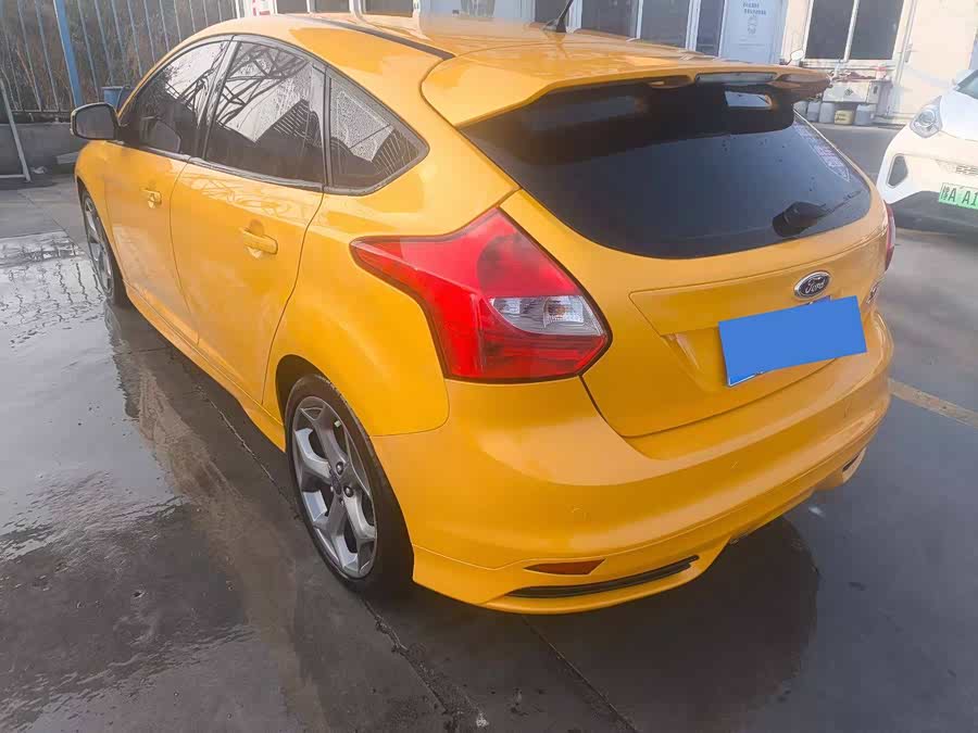 Ford Focus (Imported) 2014 صورة سيارة #6