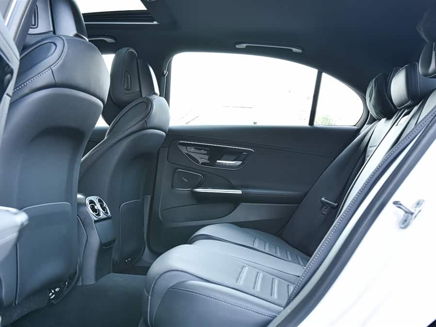 Mercedes-Benz C Class 2023 car image #6
