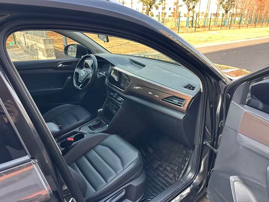 Volkswagen Tharu 2020 #6 Volkswagen Tharu 2020 car image #6