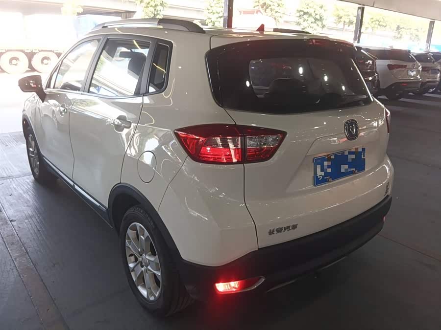 Changan CS15 2017 изображение автомобиля #6