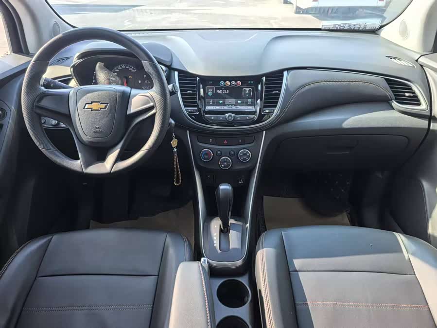 Chevrolet Tracker 2018 car image #6