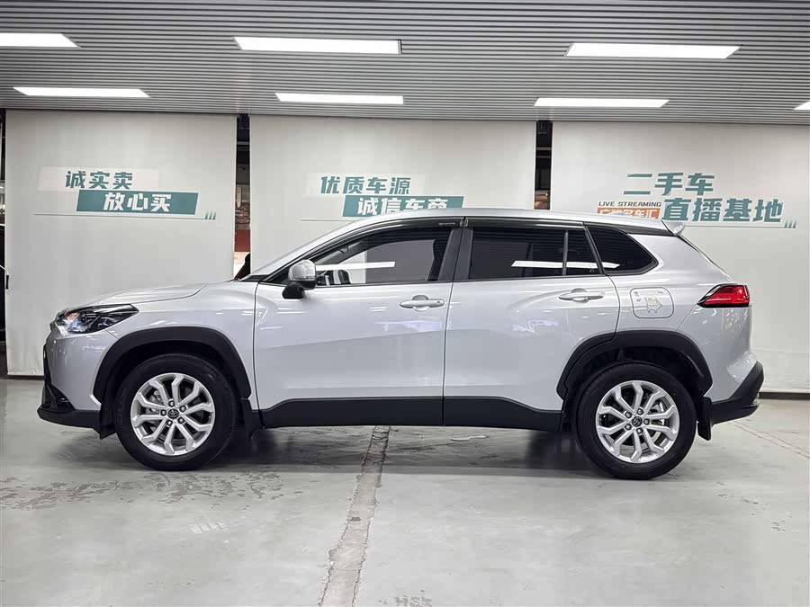 Toyota Frontlander 2022 car image #6