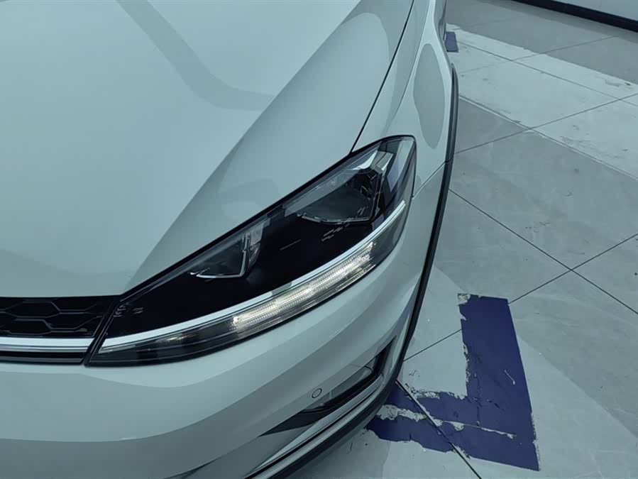 Volkswagen Golf (Imported) 2019 imagem de carro #6