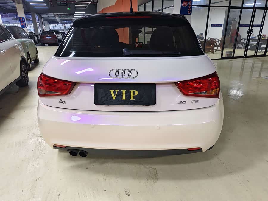 Audi A1 2013 car image #6