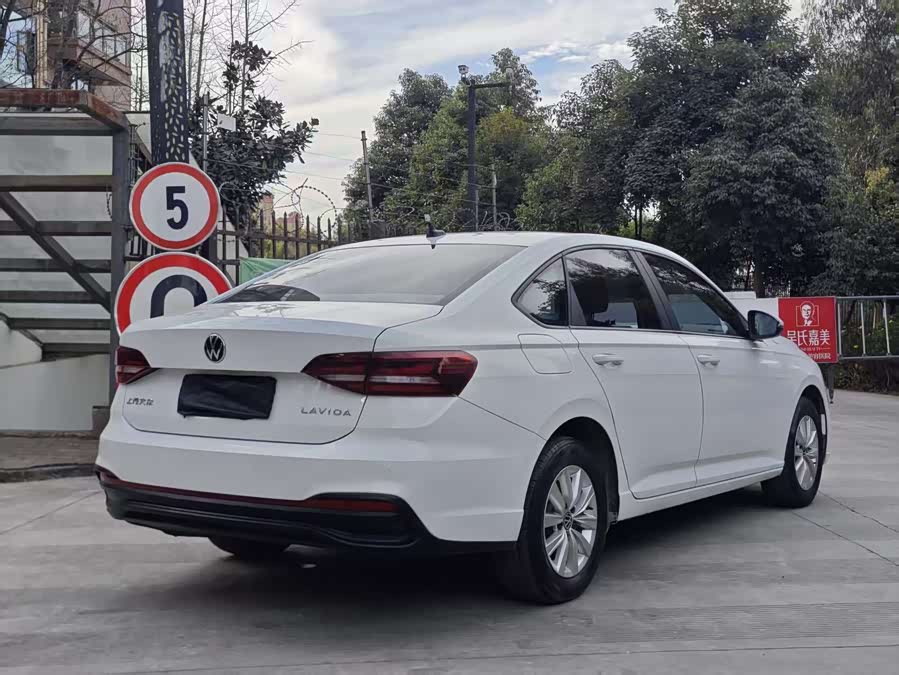 Volkswagen Lavida 2023 car image #6