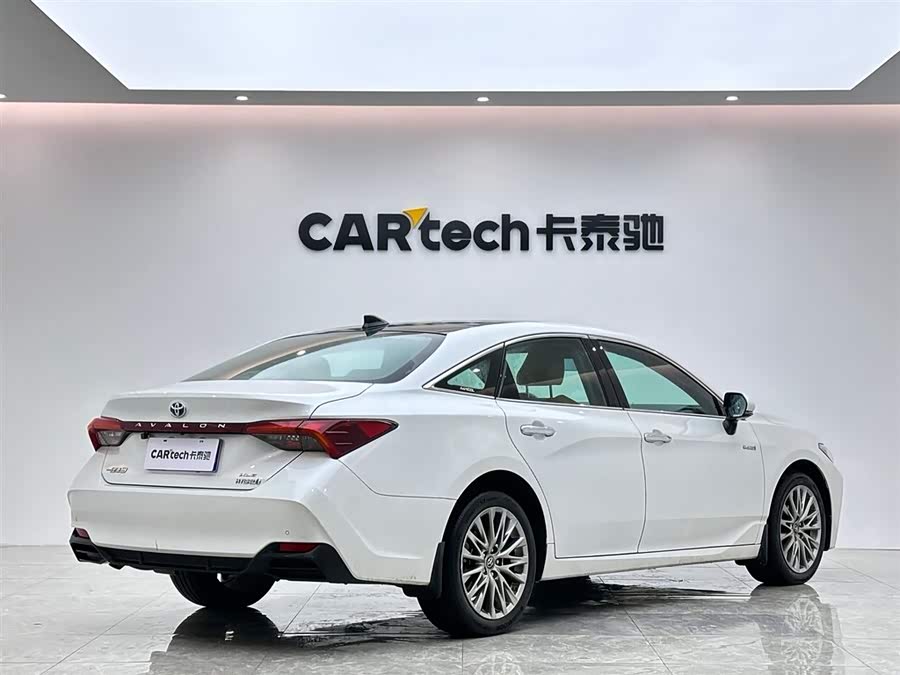 Toyota Avalon 2022 car image #6
