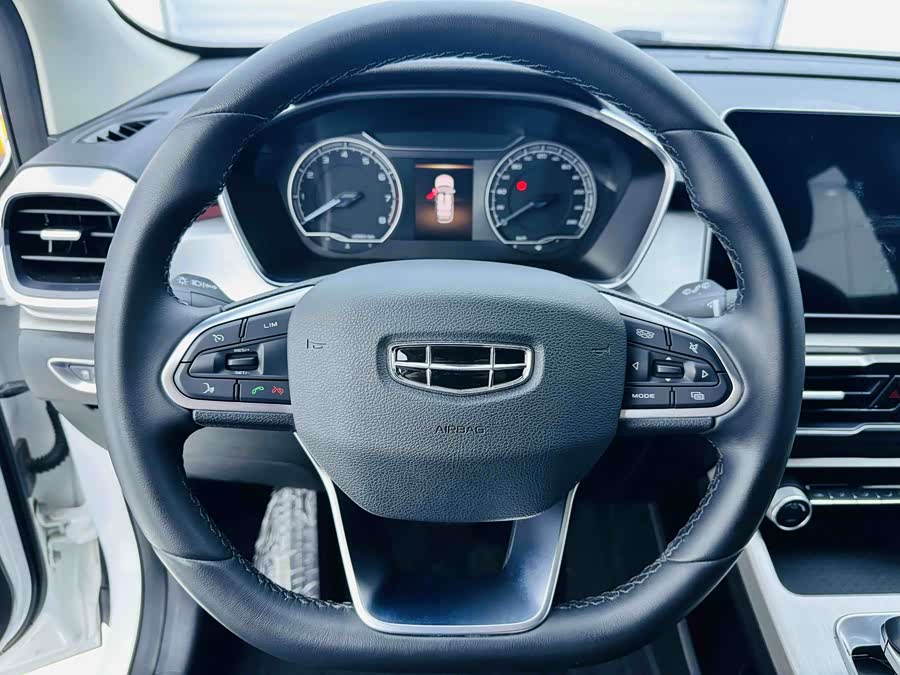 GEELY Coolray 2022 car image #6