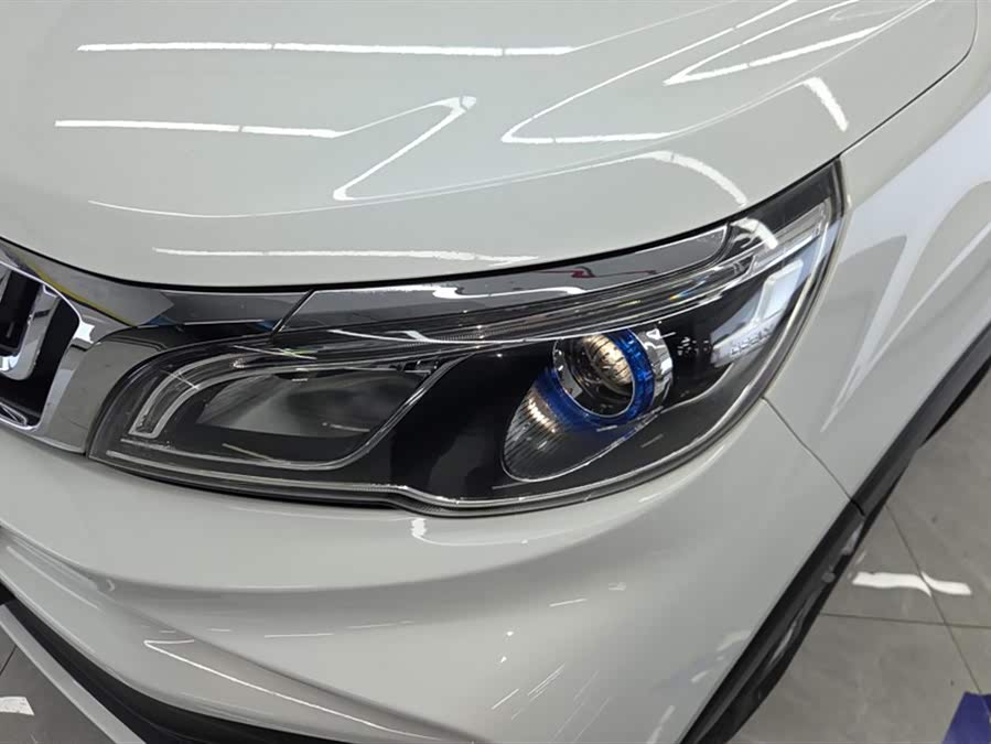 GEELY Vision X3 2021 car image #6