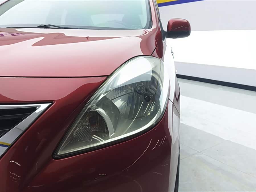 Nissan Sunny 2011 car image #6