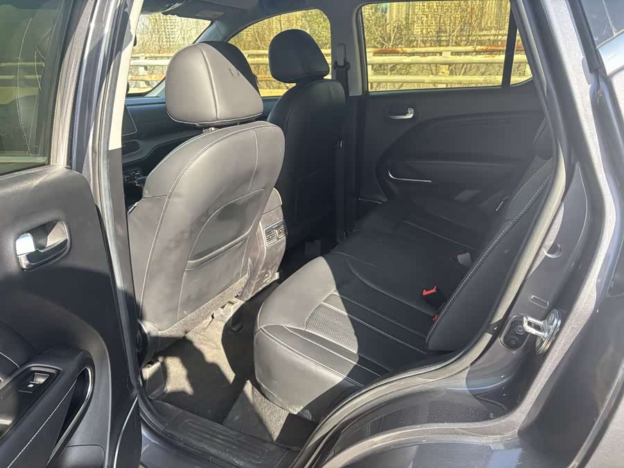 GAC Trumpchi GS3 2020 #6 GAC Trumpchi GS3 2020 car image #6