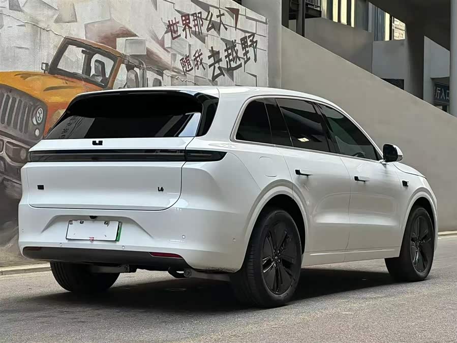 Li L6 2024 image de voiture #6