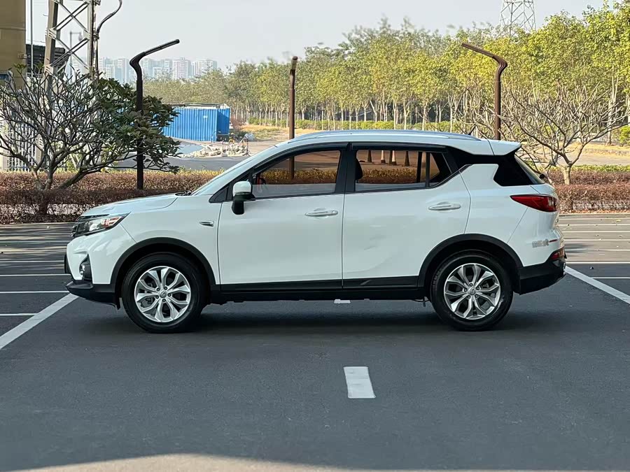 GAC Trumpchi GS3 2019 #6 GAC Trumpchi GS3 2019 car image #6