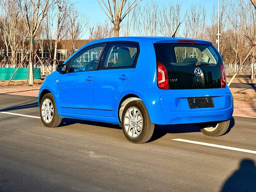 Volkswagen up! 2016 immagine di auto #6