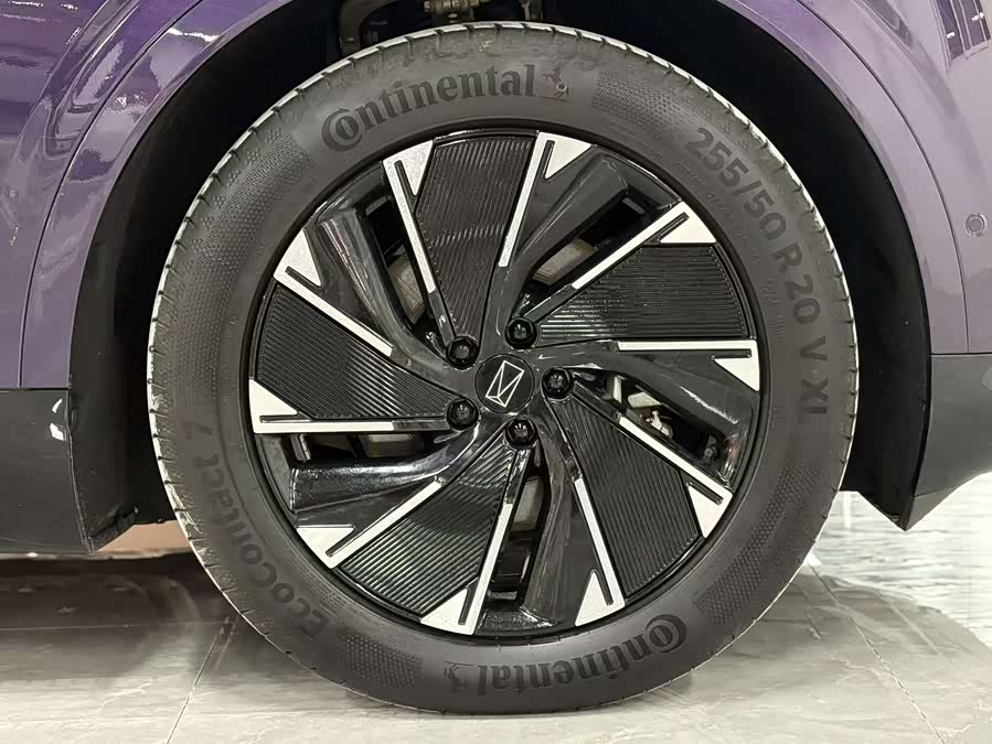 Avatr 07 2024 car image #6