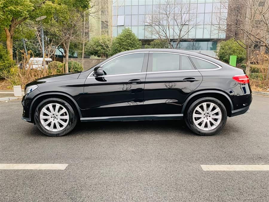 Mercedes-Benz GLE Coupe 2019 #6 Mercedes-Benz GLE Coupe 2019 car image #6