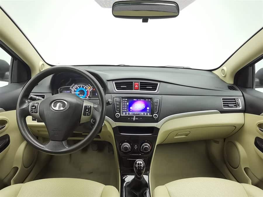 Great Wall C30 2016 car image #6