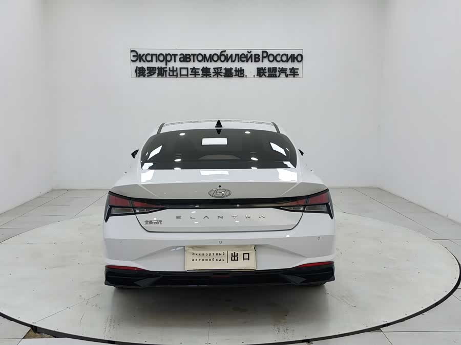 Hyundai Elantra 2022 car image #6