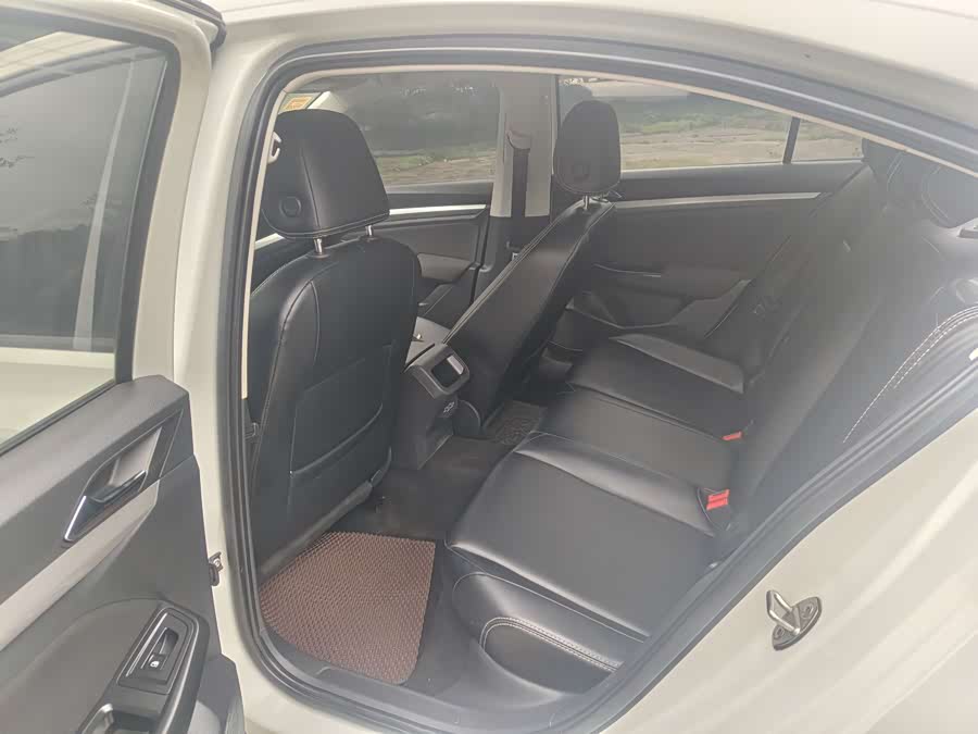 Volkswagen Bora 2020 car image #6