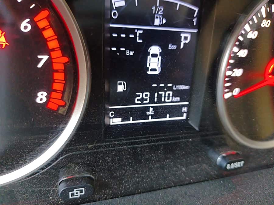 Forthing T5 2022 immagine di auto #6