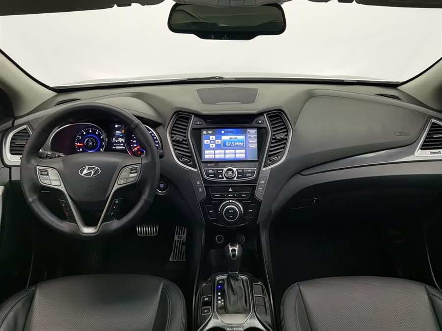 Hyundai Santa Fe 2015 car image #6