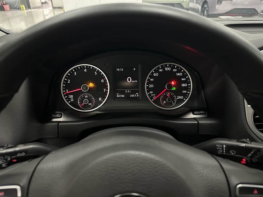 Volkswagen Tiguan 2016 car image #6