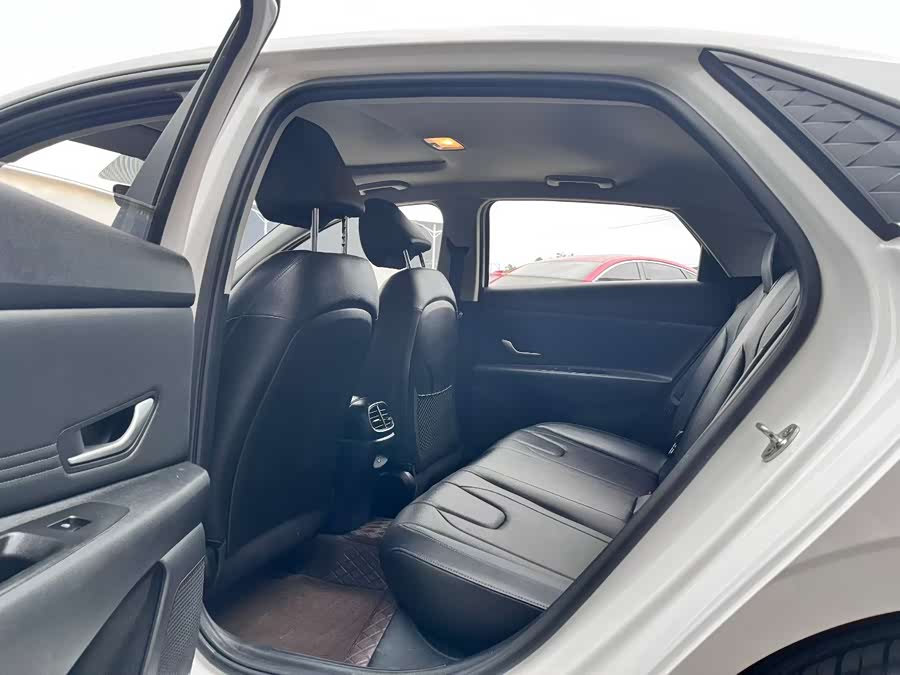 Hyundai Elantra 2024 car image #6