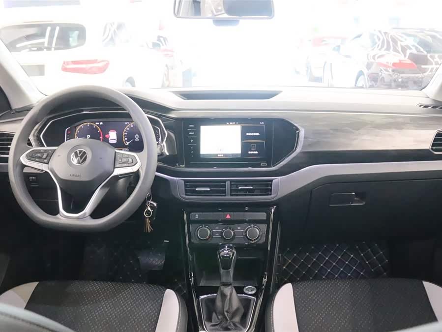 Volkswagen Tacqua 2020 #6 Volkswagen Tacqua 2020 car image #6