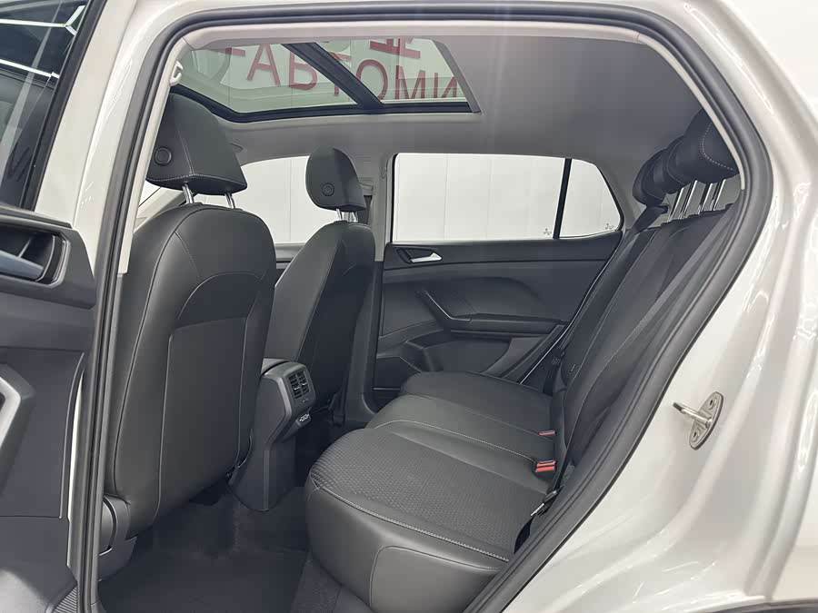 Volkswagen Tacqua 2023 car image #6