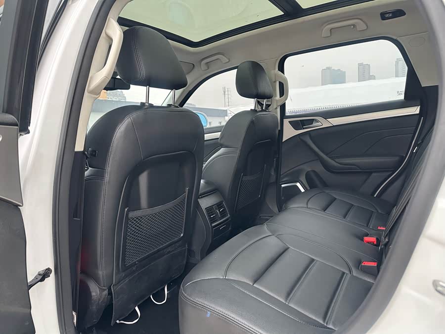 Haval H7 2017 car image #6