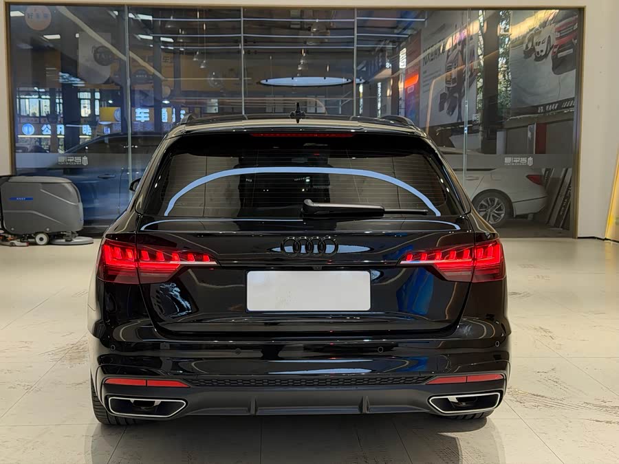 Audi A4 (Imported) 2022 صورة سيارة #6