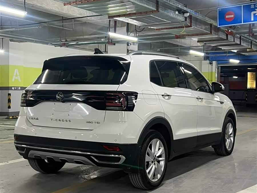 Volkswagen T-Cross 2022 car image #6