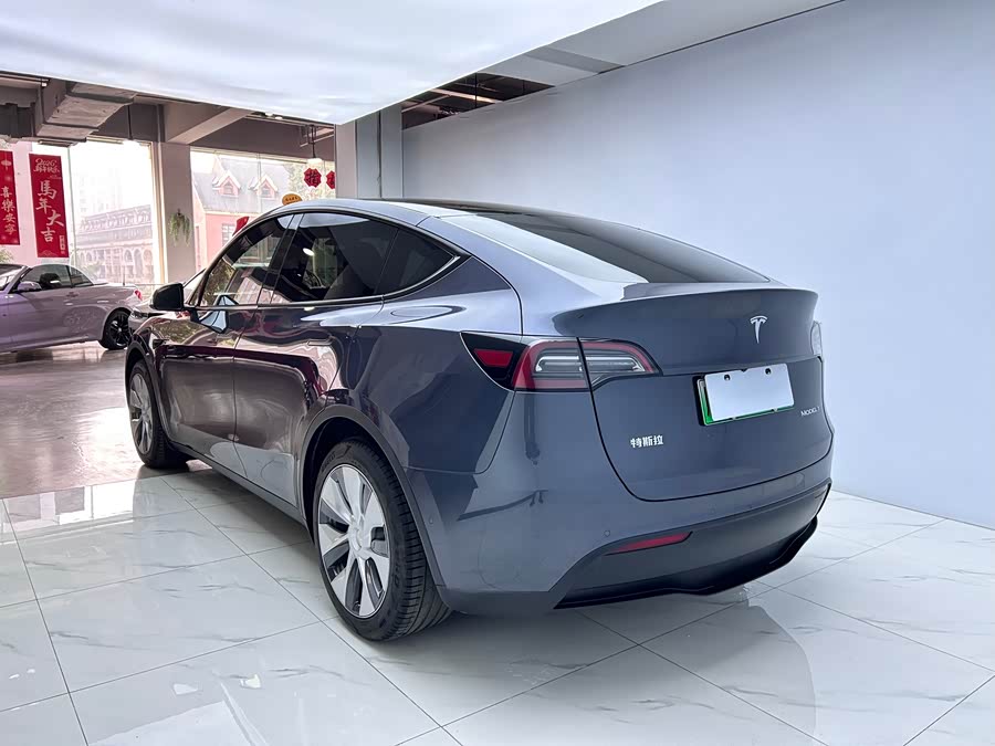 Tesla Model Y 2022 #6 Tesla Model Y 2022 car image #6