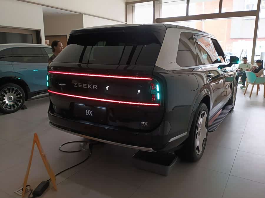 Zeekr 9X #6 Zeekr 9X car image #6